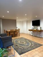 Maison Arnouville 15 mins CDG Airport 20 mins Paris - B&B