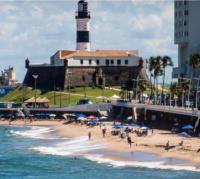 Apartamento na Barra , próximo ao Shopping Barra e a praia - B&B