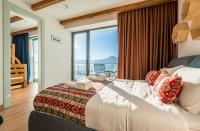 One-Bedroom Apartment with Balcony and Mountain View