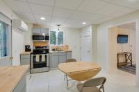 Walk to Harbor Pet-Friendly Apt in Sorrento! - Chambres d’hôtes Sorrento