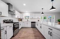 Peaceful Family Friendly 4 Bedroom Home with pool - B&B Phoenix