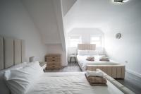 Spacious Duplex Apartment - Perfectly Situated in the Heart of the City - Chambres d'hôtes Blackpool
