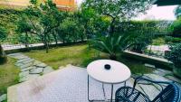 WH-Sem-Bilocale Con Giardino in Zona Residenziale - Posto Auto privato - WiFi - Chambres d'hôtes Sanremo
