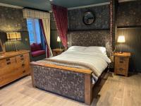 Stunning country home with Hot Tub and Sauna - Ferienwohnung Strachur