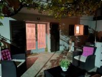 Studio avec terrasse dans Villa au calme - Bed and Breakfast