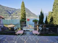 Villa Talina - vista Lago e parcheggio privato - Bed and Breakfast