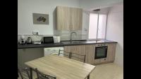Tweepersoonskamer met 2 Aparte Bedden en Eigen Externe Badkamer