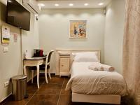 Single Room with Private Bathroom