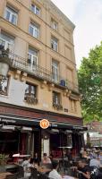 Heart of Brussels Escape, Steps from Bourse - B&B