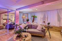 Barbie's Dream Apt in the City - B&B