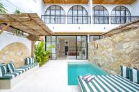 Villa Ratu Canggu - Luxury Villa, Walk to Beaches - B&B Canggu