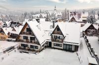 Willa 52 Residence & Spa - Apartamenty Krzeptówki Zakopane by RentiloPL - B&B Zakopane