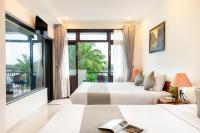 Triple Room with Lake View