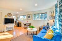 Walk to Willamette River Studio in West Linn - B&B