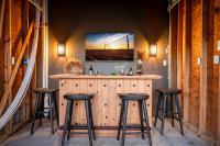 Chic Crystal Beach Home with Deck Walk to the Ocean - B&B Bolivar Peninsula