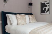 Modern 2Bed House - Walk to Station & High Street, Near Surrey Hills & Denbies Vineyard - Chambres d'hôtes Dorking