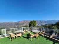 Kasauli Green View with Pool by Kasauli Vista - B&B
