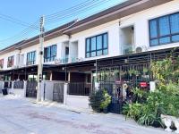 芭提雅泰尚皇联排别墅 - Chambres d’hôtes Nong Prue