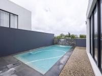 Modern 5BR with Pool Scenic Views and Private Cinema - B&B