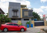Kenest Villa - 3 Master-Bedrooms - B&B Oyamfa