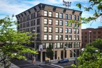 Designer Loft Downtown with WiFi 210 - Ferienwohnung Spokane