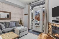 Mystic Chalet- Views, Pool, Hot Tub, Pets - managed by Little Sister Getaways - Ferienwohnung Canmore