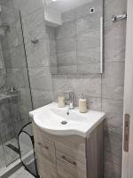 Eirini's cozy studio - B&B Thérissos