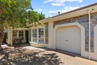Stylish 3-Bed House Close to Attractions - B&B Glenelg