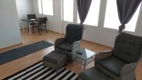 One-Bedroom Deluxe Apartment