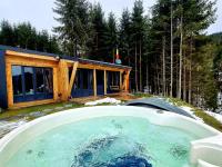 Ținutul Lupilor - Bed and Breakfast Colibița