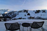 Two-Bedroom Apartment with Mountain View