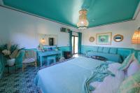 Driepersoonskamer met Uitzicht op het Zwembad