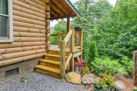 Charming 3BR Cabin with Hot Tub and Fire Pit Near WCU - B&B