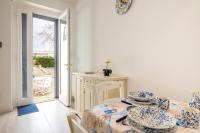 One-Bedroom Apartment with Pool View