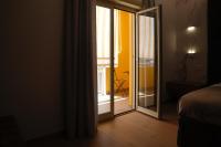 Doppel- oder Zweibettzimmer