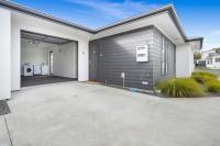 Two Ensuites, Central Hamilton - By KOSH BNB - B&B Hamilton