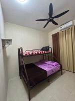 Homestay Kami Your Home Away from Home - B&B Kampong Kandang