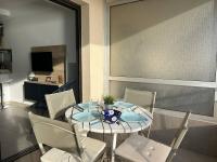 Appartement rénové avec garage et climatisation au Lavandou - FR-1-251-850 - Chambres d'hôtes Le Lavandou