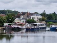 Grand Gîte à Briare - Animaux et Parking Privé - FR-1-590-541 - Chambres d'hôtes Briare