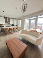 Designer Condo 1 Free Parking - B&B Chicago