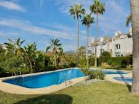 Luxury Golden Mile Townhouse near Puente Romano - EaW Homes - B&B Marbella