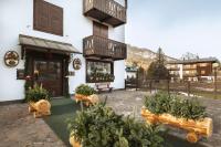Mountain Heart - Cortina Cozy Retreat with Parking - B&B