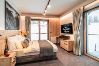 Two-Bedroom Deluxe Apartment with Balcony