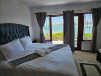 Deluxe Suite with Sea View