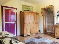 Camera Matrimoniale con Vista Giardino