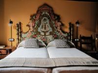 Zweibettzimmer mit Balkon