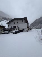 Appartements Karlinger - Ferienwohnung Huben