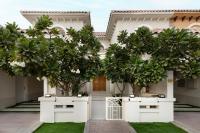 Luxurious Villa 5BHK with Pool BBQ and Full Time Housemaid Assistance - live in - B&B