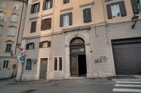 San Michele Apartment -2 minutes to Piazza Unita City centre - B&B