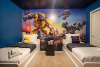 Fun and Relax 10 Bed Home Pool Themed Rooms - B&B Orlando